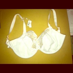 FREYA 36 HH NEW WITH TAGS WHITE